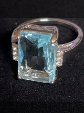 Gorgeous size 7 ring by Najure.collective